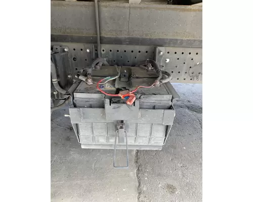 CHEVROLET W5500 Battery Box