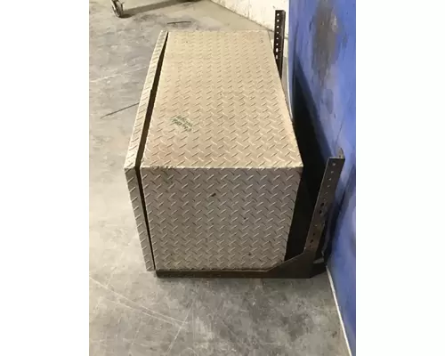 CHEVROLET W5500 TOOL BOX