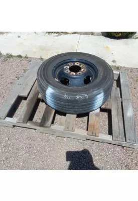 CHEVY MOTOR WHEEL 22.5 X 6.75 Tire and Rim