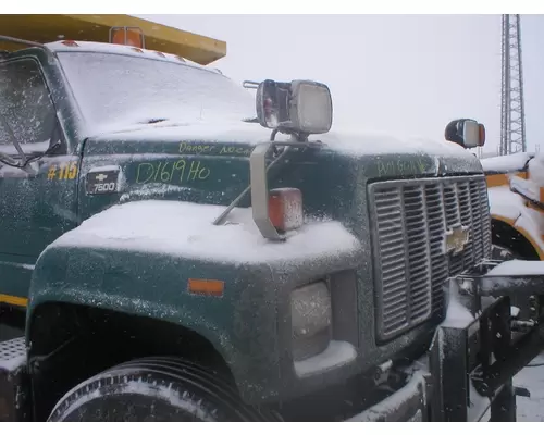 CHEVY C7500 Hood