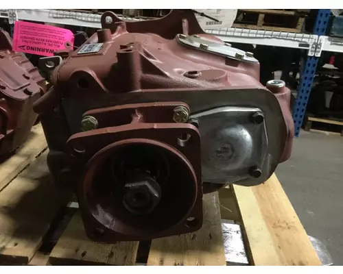 CLARK CL558 TRANSMISSION ASSEMBLY