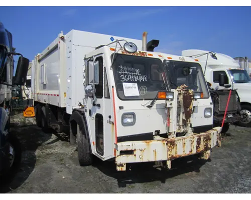 CRANE CARRIER LET CAB