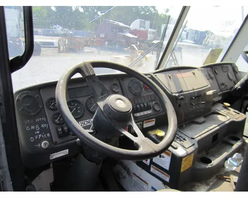 CRANE CARRIER LET CAB