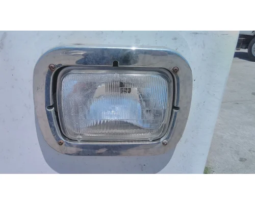 CRANE CARRIER LE HEADLAMP BEZEL