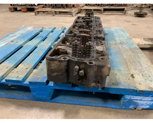 CUMMINS 3008100 Cylinder Head