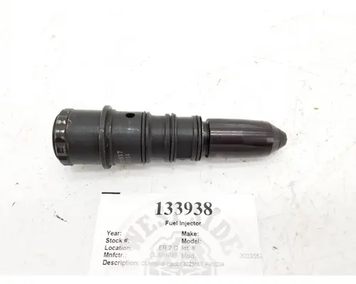 CUMMINS 3023557 Fuel Injector