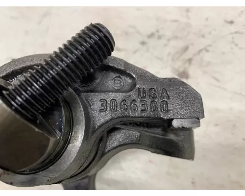 CUMMINS 3066299 Rocker Arm