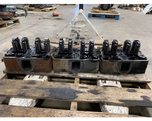 CUMMINS 3078360 Cylinder Head