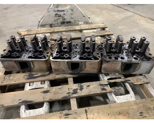 CUMMINS 3078360 Cylinder Head