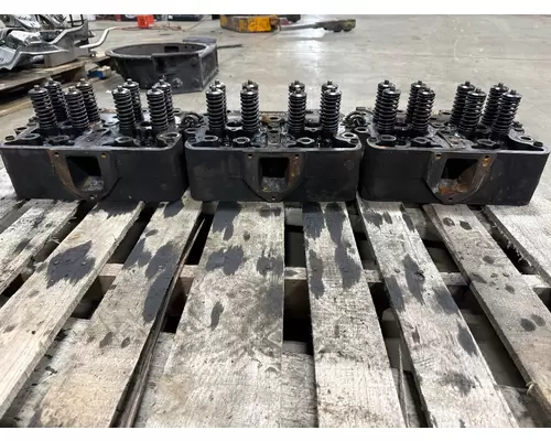 CUMMINS 3078360 Cylinder Head