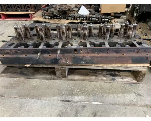 CUMMINS 3417629 Cylinder Head