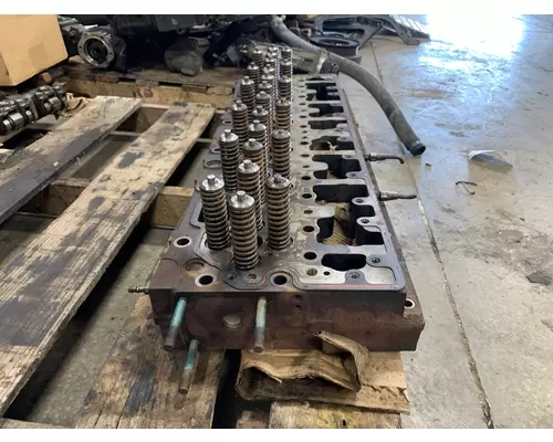 CUMMINS 3417629 Cylinder Head