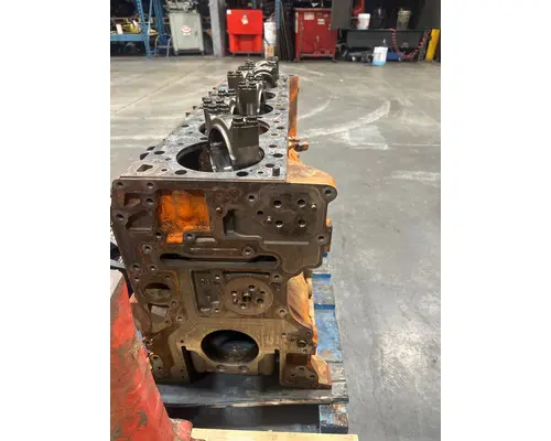CUMMINS 367 Cylinder Block