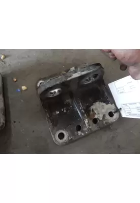 CUMMINS 377 Engine Mounts