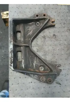 CUMMINS 378 ENGINE MOUNTS, VEHICLE (FRONT)