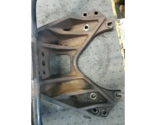 CUMMINS 378 ENGINE MOUNTS, VEHICLE (FRONT)