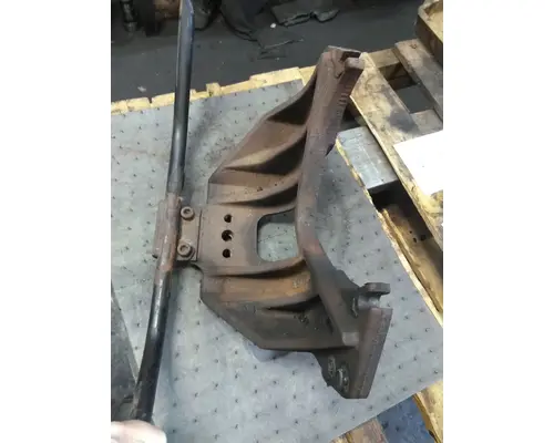 CUMMINS 378 ENGINE MOUNTS, VEHICLE (FRONT)