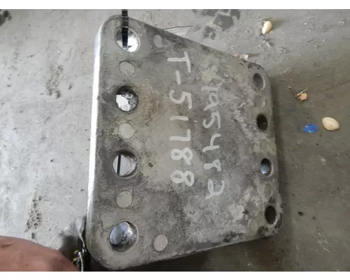 CUMMINS 387 Engine Mounts