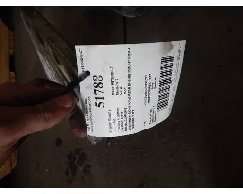 CUMMINS 387 Engine Mounts