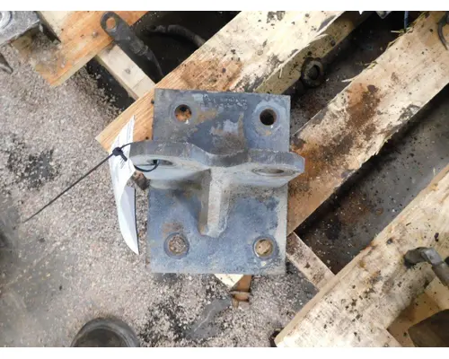 CUMMINS 387 Engine Mounts