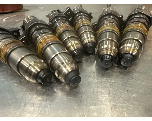 CUMMINS 387 Fuel Injector