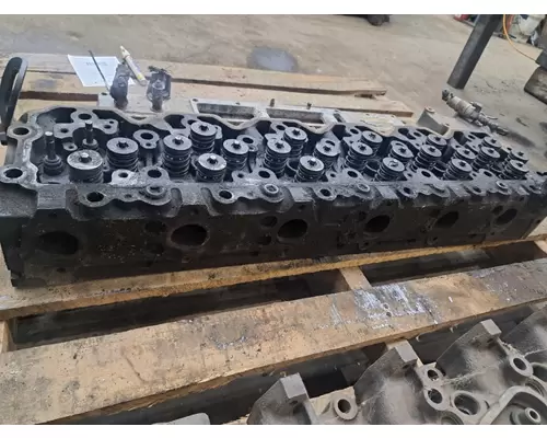 CUMMINS 5.9 Cylinder Head