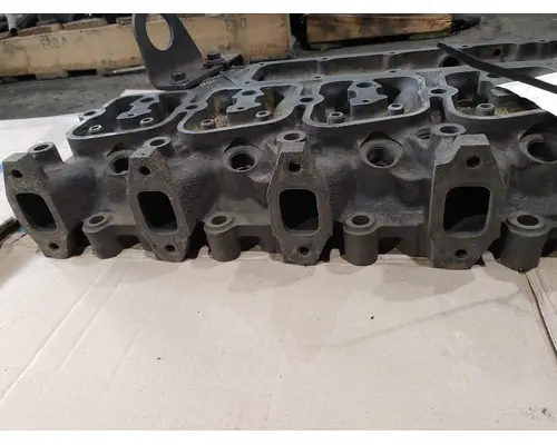 CUMMINS 5.9 Cylinder Head