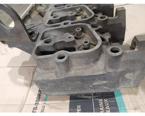 CUMMINS 5.9 Cylinder Head