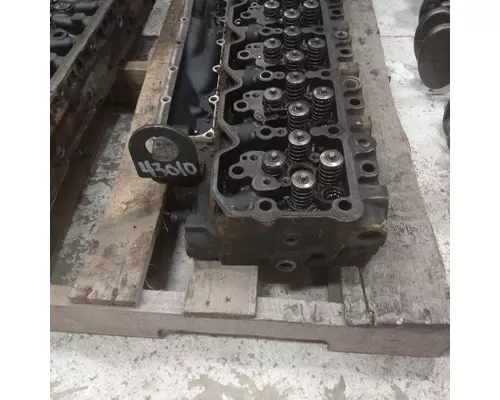 CUMMINS 5.9 Cylinder Head