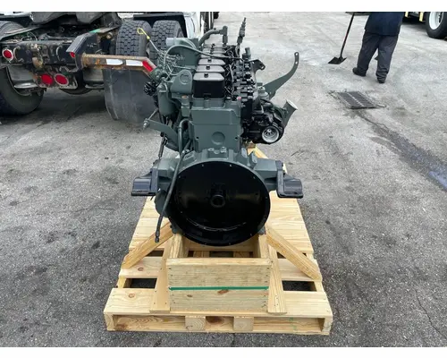 CUMMINS 6BT Engine Assembly