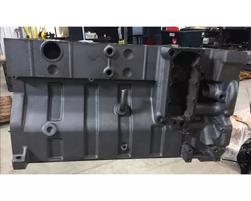 CUMMINS 6CT8.3L Cylinder Block