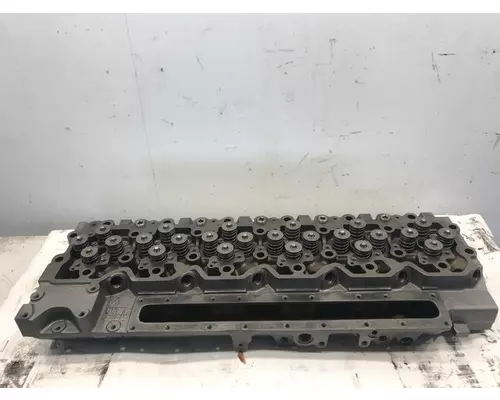 CUMMINS 6CT8.3L Engine Cylinder Head