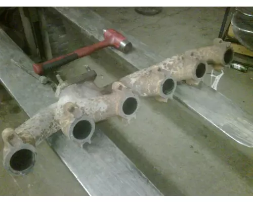 CUMMINS 8.3 Exhaust Manifold