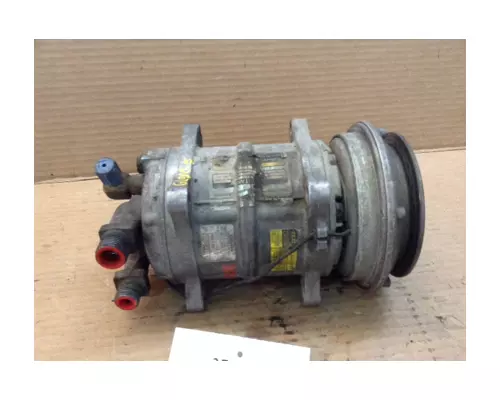 CUMMINS 855 Air Conditioner Compressor