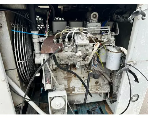 CUMMINS B3.9 Engine Assembly