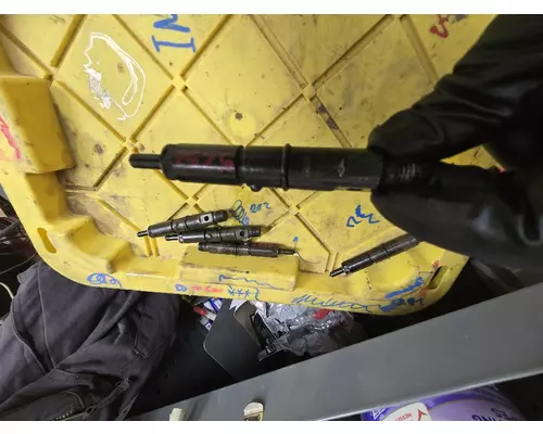 CUMMINS B5.9 Fuel Injector