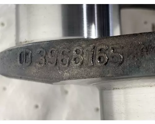 CUMMINS B6.7 Crankshaft