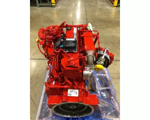 CUMMINS B6.7 Engine Assembly
