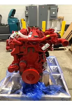 CUMMINS B6.7 Engine Assembly