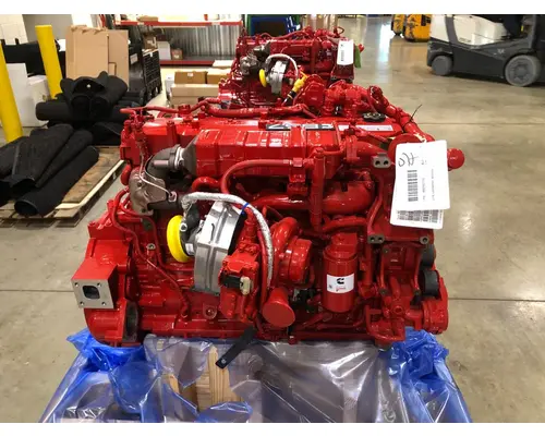 CUMMINS B6.7 Engine Assembly
