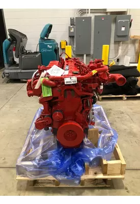 CUMMINS B6.7 Engine Assembly