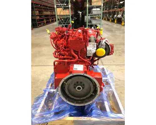 CUMMINS B6.7 Engine Assembly