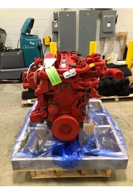 CUMMINS B6.7 Engine Assembly