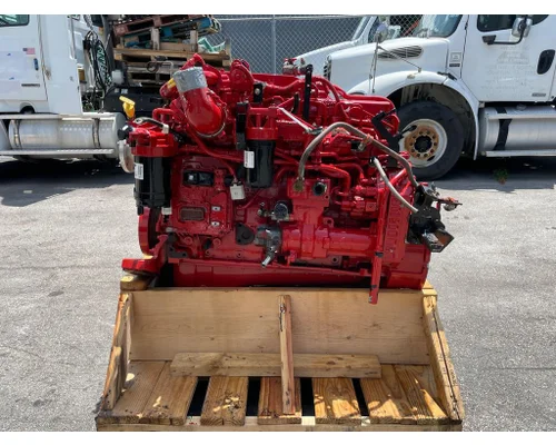 CUMMINS B6.7 Engine Assembly