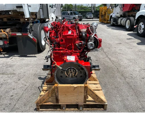 CUMMINS B6.7 Engine Assembly