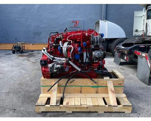 CUMMINS B6.7 Engine Assembly