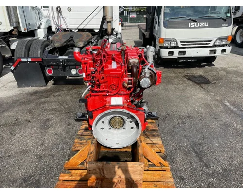 CUMMINS B6.7 Engine Assembly