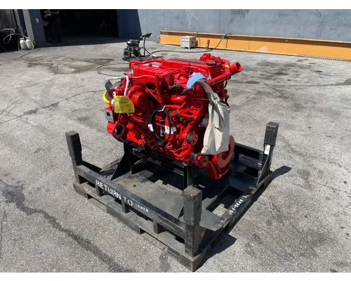 CUMMINS B6.7 Engine Assembly