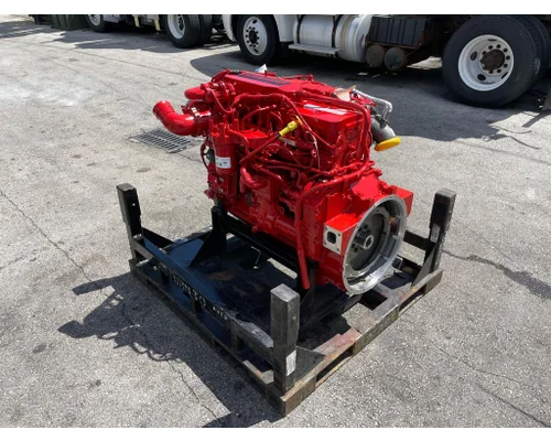 CUMMINS B6.7 Engine Assembly
