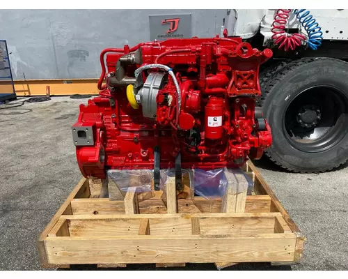 CUMMINS B6.7 Engine Assembly